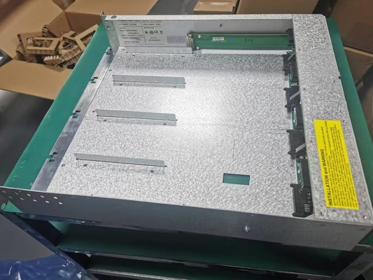 STI CE+T di potenza BRAVO 24/48V 230VAC 2U di potenza Mensola per armadio da 19 pollici P/N T324730000