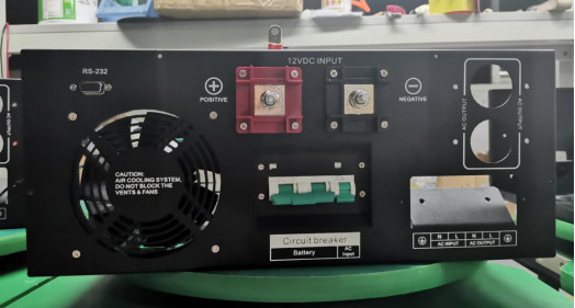 Invertitore a corrente continua 19 pollici 4RU Tipo rack Input 12Vdc a Output 220Vac Modulo di inverter 3kw su misura