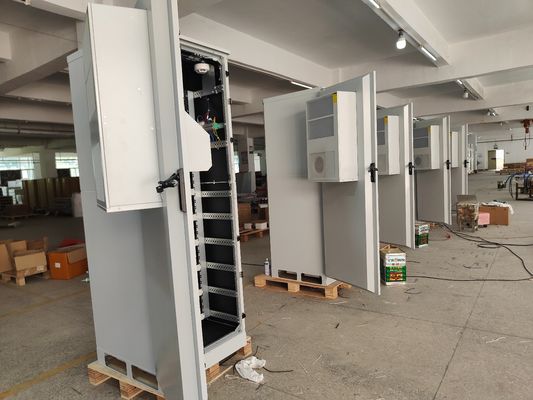 Sistema di alimentazione per telecomunicazioni personalizzato 48V 36KW con armadio solare
