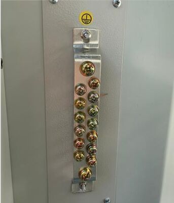 Custodia antifurto per armadietto per telecomunicazioni da esterno con serratura a tre punti 30U 40U su misura per apparecchiature di rete