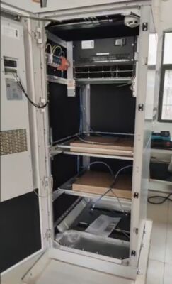 Sistema di alimentazione per telecomunicazioni all'interno 24kW -48V DC 16kW Start 8kW Moduli Flatpack2 espandibili ad alta efficienza