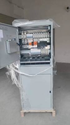 Vertiv NetSure 731 CC2-X2 48V 600A 36kW Sistema di alimentazione a corrente continua Telecom Rectifier Cabinet per stazione base