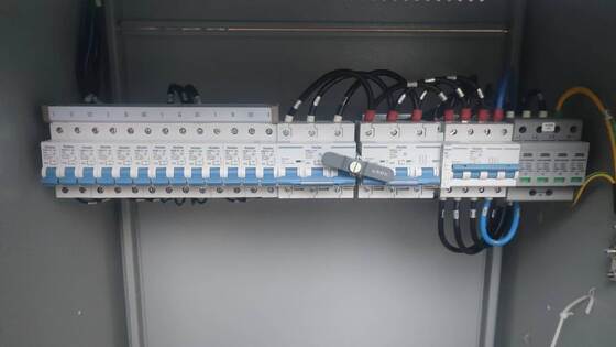 Vertiv NetSure 731 CC2-X2 48V 600A 36kW Sistema di alimentazione a corrente continua Telecom Rectifier Cabinet per stazione base